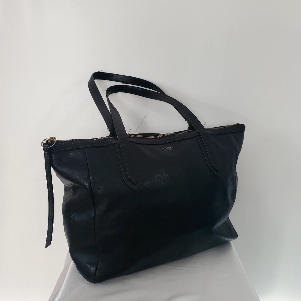 Classic Black Leather Tote Bag - Unbranded